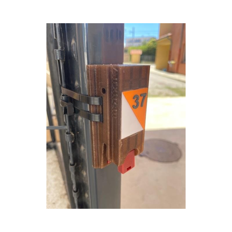 Boîtier permanent de course d'orientation